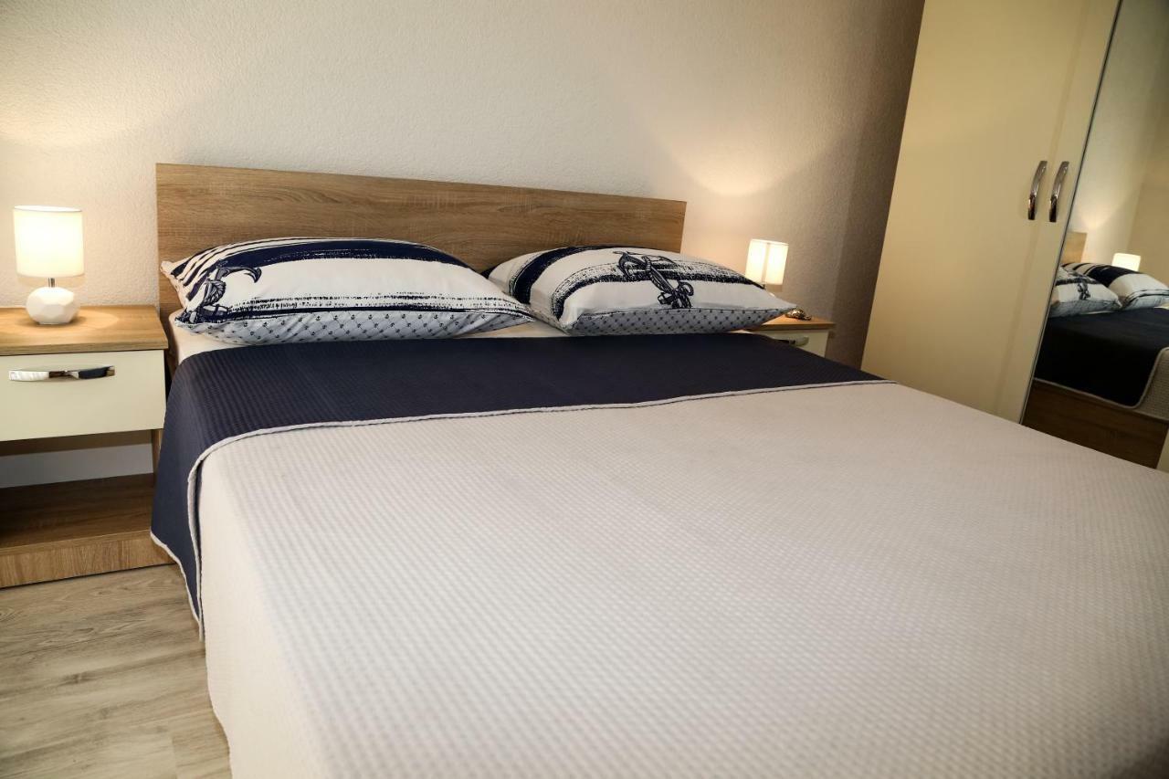 Apartment Marina Pavic Hvar Town Extérieur photo
